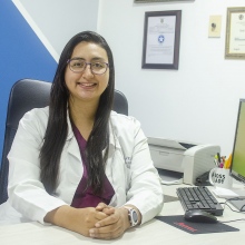 medicos obstetricia y ginecologia cali Dra. Cristal Ximena Gallego Betancourt, Ginecólogo